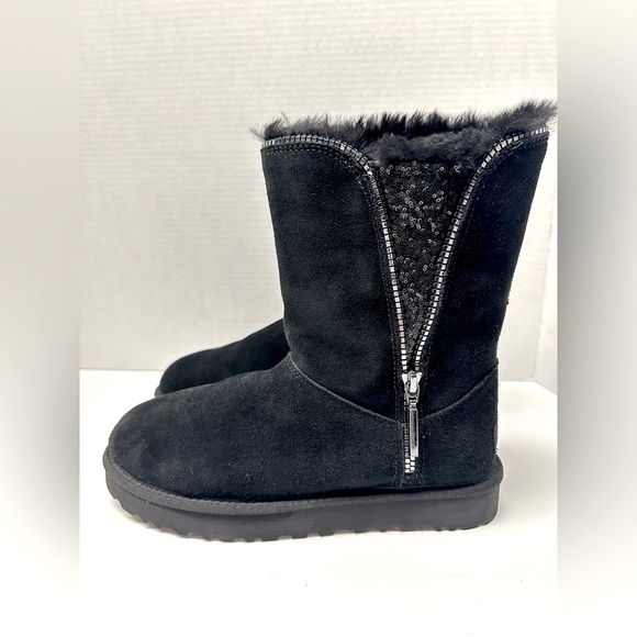UGG Classic Sequin Inser Zip Boots Black faux zipper Perfect Condition - Picture 4 of 8